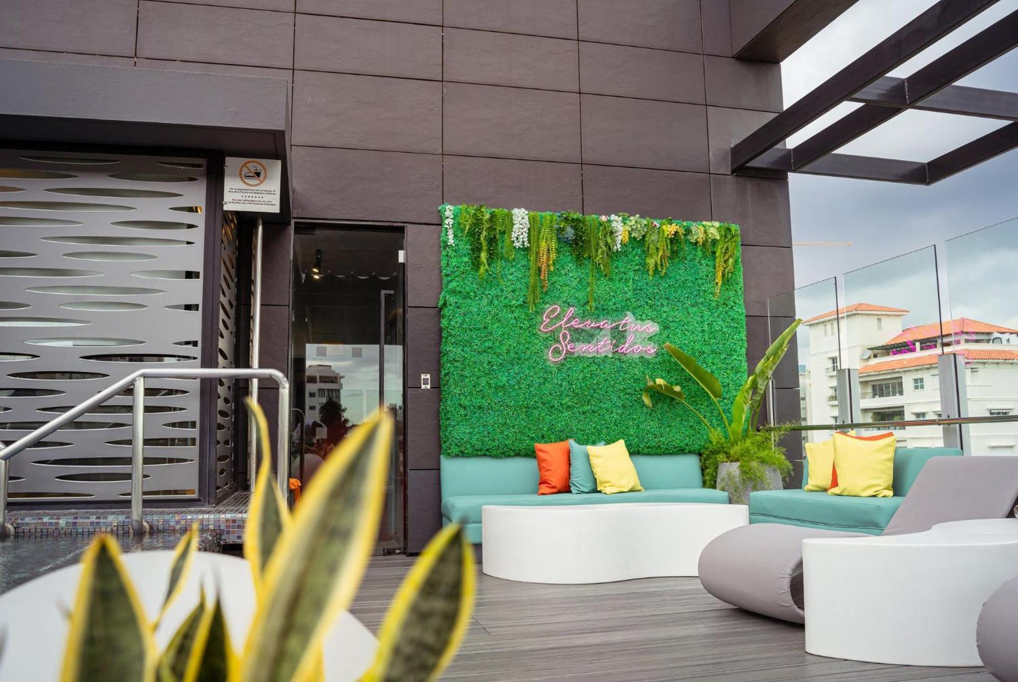 Holiday Inn Santo Domingo By Ihg Zewnętrze zdjęcie Rooftop of the hotel